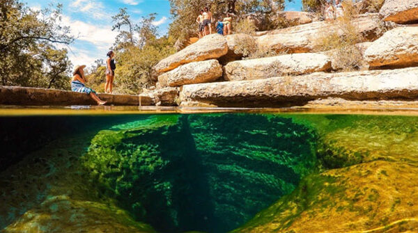 Bí ẩn về "hố không đáy" - địa điểm kinh hoàng từng khiến 300 người thiệt mạng