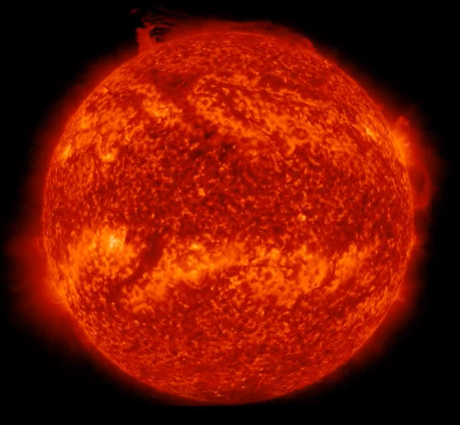 Một số vật chất đã bắt đầu tách rời khỏi cấu trúc chính và bị cuốn vào một cơn lốc xoáy cực