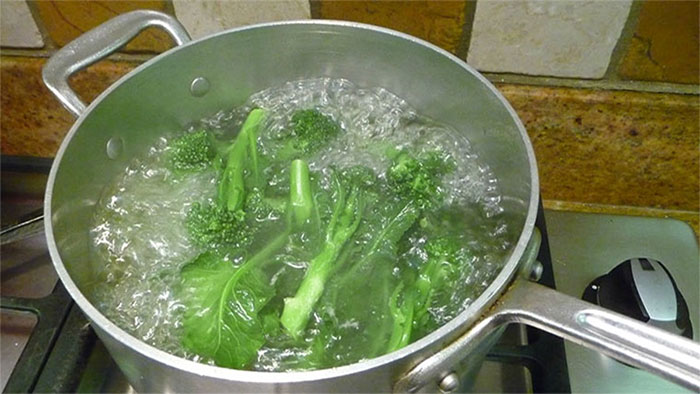 Luộc rau