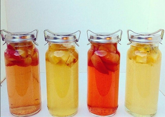tra-kombucha Trà Kombucha được dùng như một loại thực phẩm chức năng.