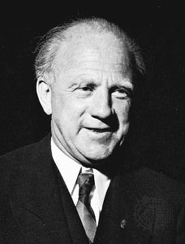 werner-heisenberg Giáo sư đãng trí Werner Heisenberg