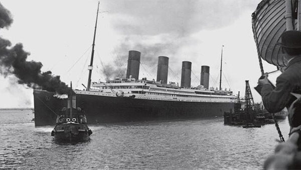 Những hình ảnh xác tàu Titanic ở độ sâu 4.000m dưới biển vừa được chụp