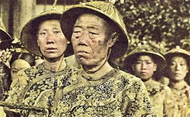 Trước khi triều Thanh diệt vong, Lý Liên Anh qua đời, hưởng thọ 63 tuổi.